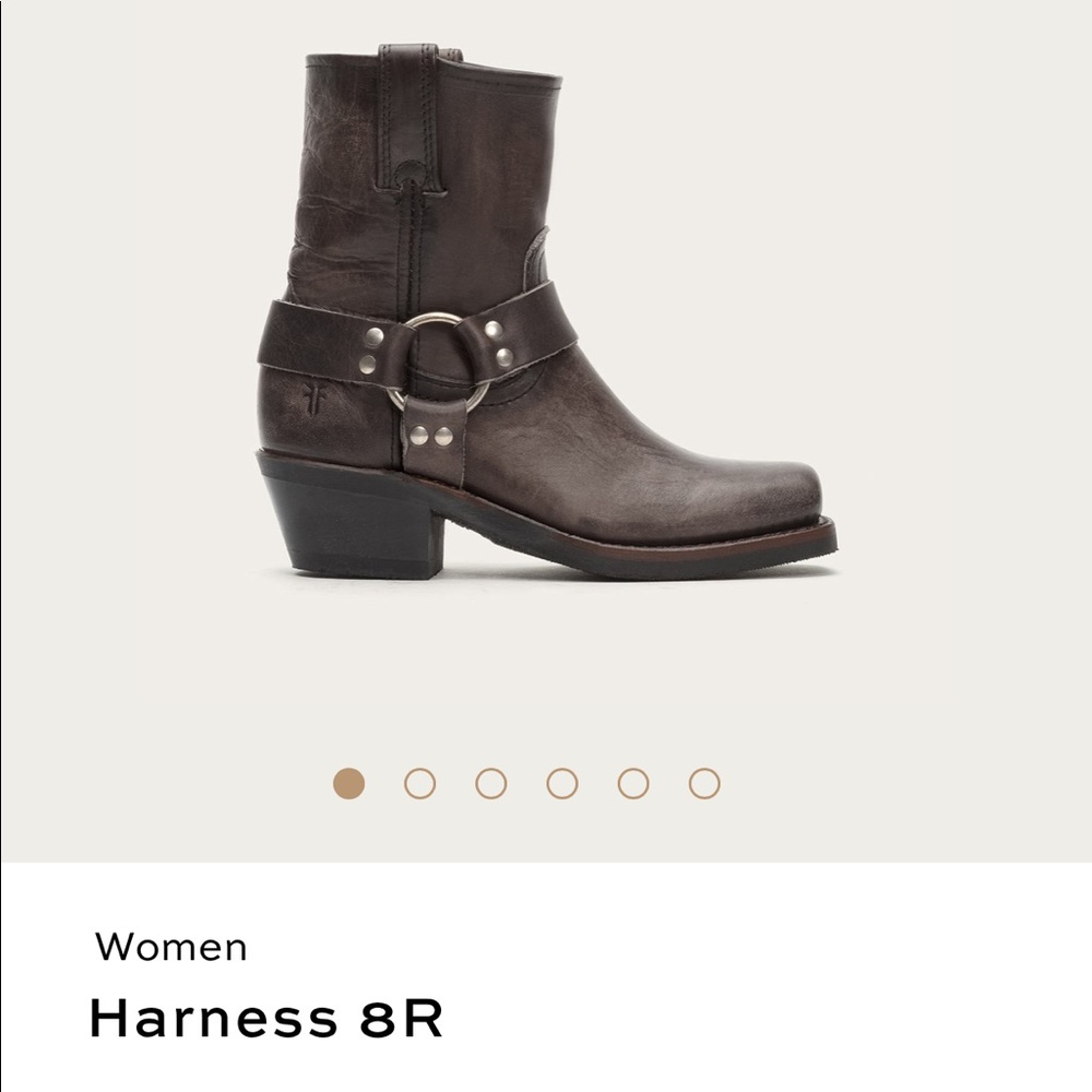 Women’s Fyre Harness 8R Boots. Size 8